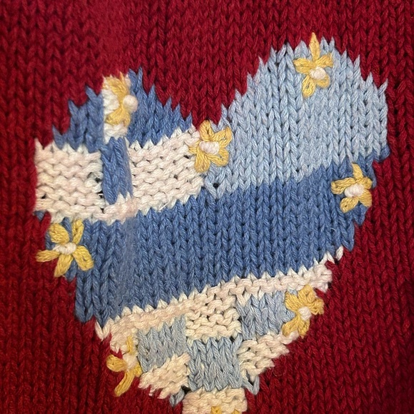 Eagle’s Eye Vintage Red Knitted Floral Bumblebee Cottagecore Vest, Sleeveless - Picture 5 of 14